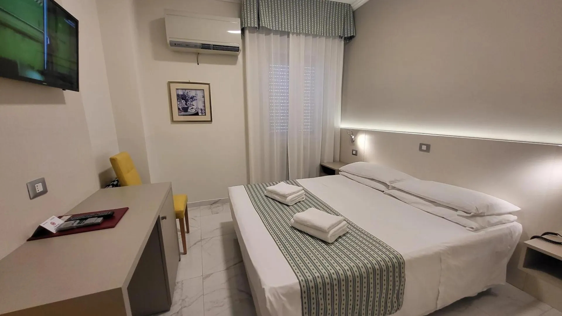 ***  Hotel Dei Fiori Milano İtalya
