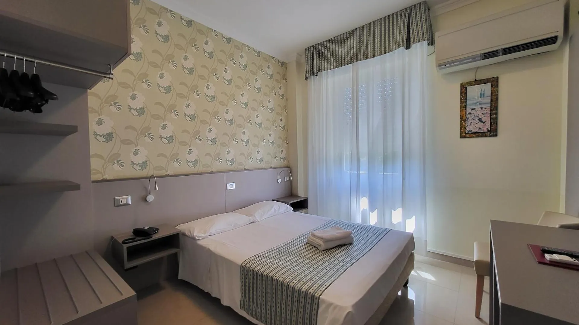 Hotel Dei Fiori Milano İtalya